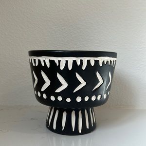 Black Ceramic Planter
